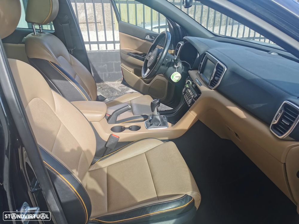 Kia Sportage 1.7 CRDI ISG Nav Line - 8