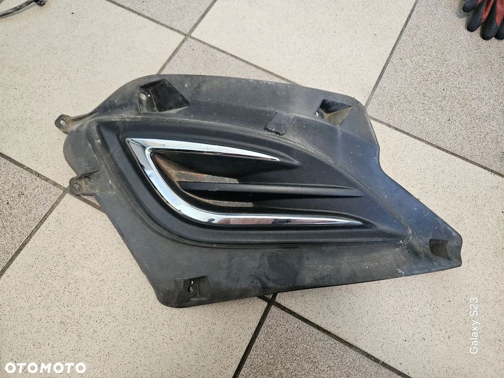 Kratka zderzaka prawa Hyundai i20 I Lift 2013r 5d hatchback - 1