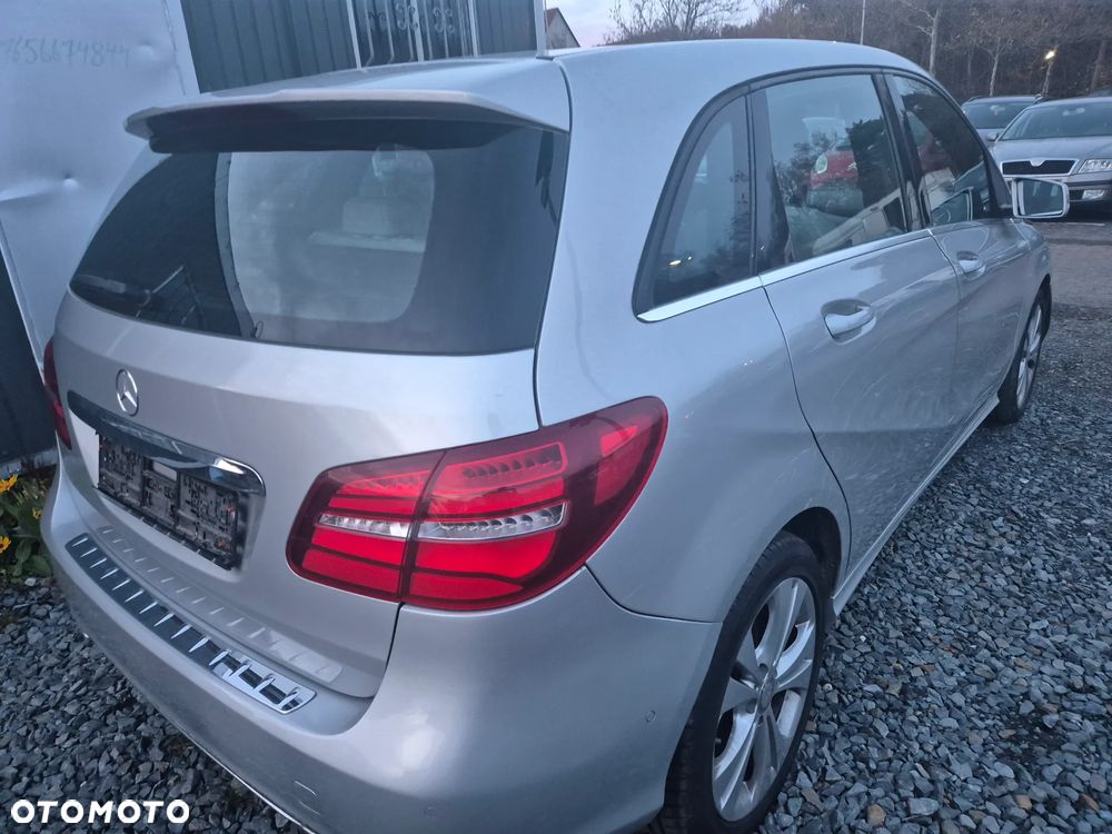 Mercedesbenz Klasa B 180 2016