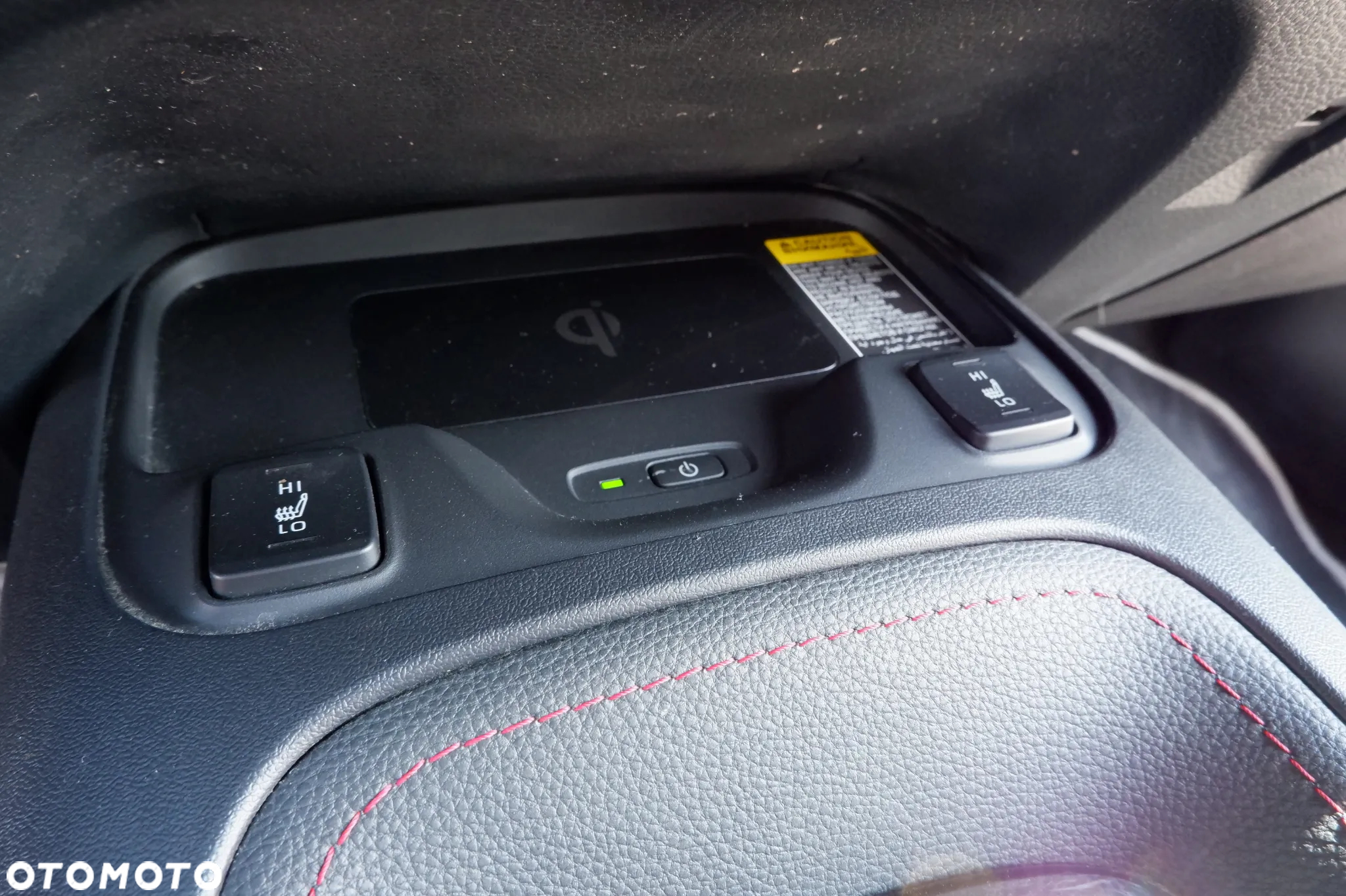 Toyota Corolla 2.0 Hybrid Executive - 22