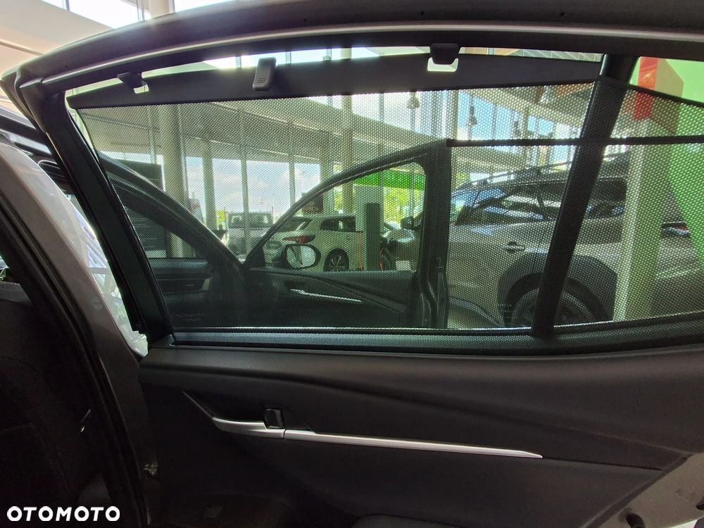 Toyota Camry 2.5 Hybrid Dynamic Force Executive e-CVT - 20