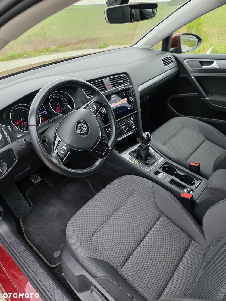 Volkswagen Golf 1.0 TSI BMT City - 14