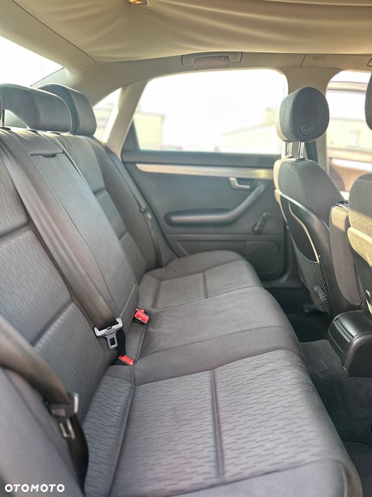 Audi A4 Limousine 2 - 18