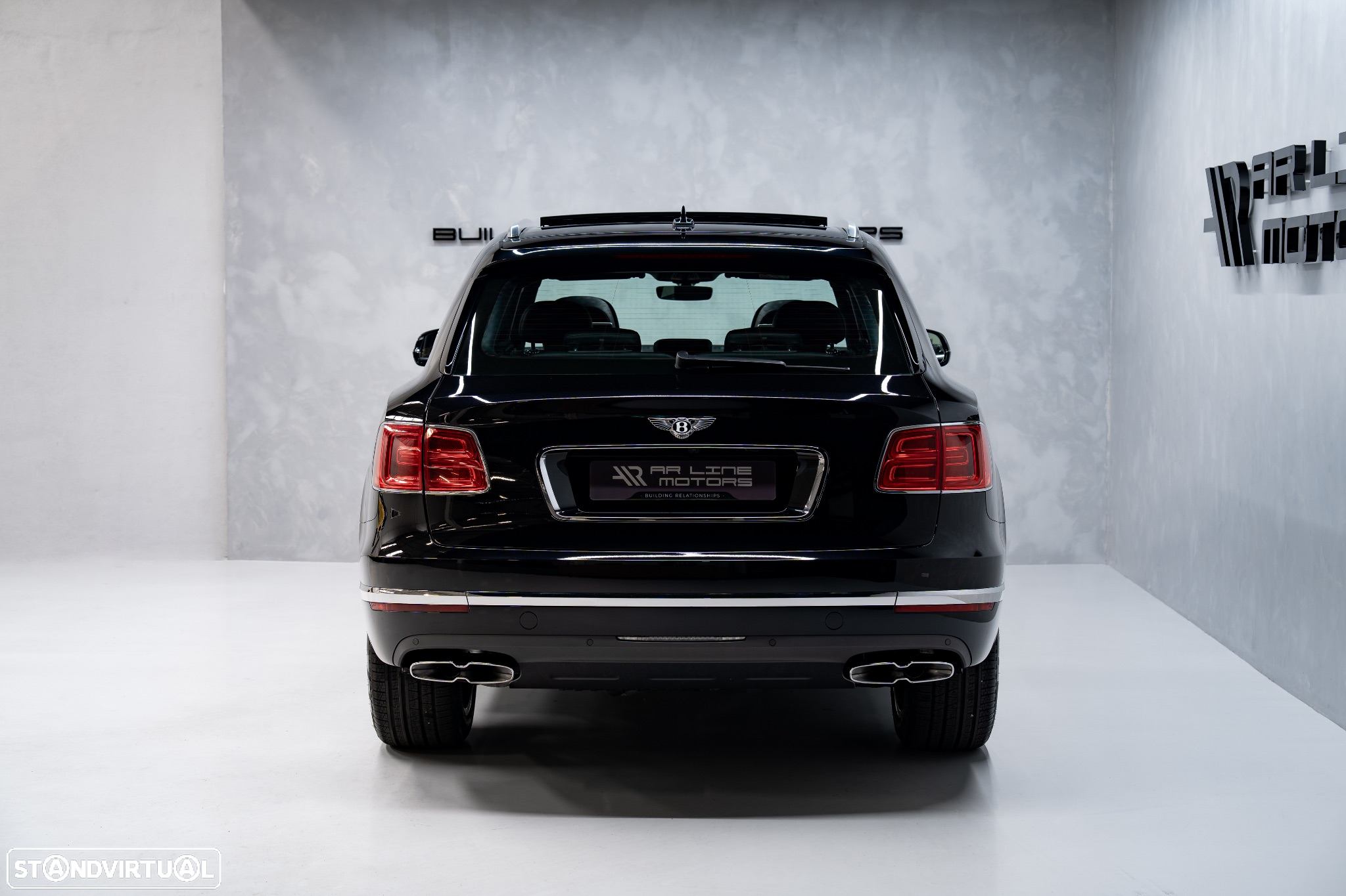 Bentley Bentayga V8 - 12