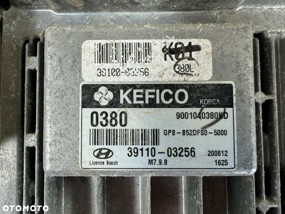 HYUNDAI I20 I 1.2 16V KOMPUTER STEROWNIK SILNIKA STACYJKA SKRZYNKA BEZPIECZNIKÓW ZESTAW STARTOWY 39110-03256 - 2