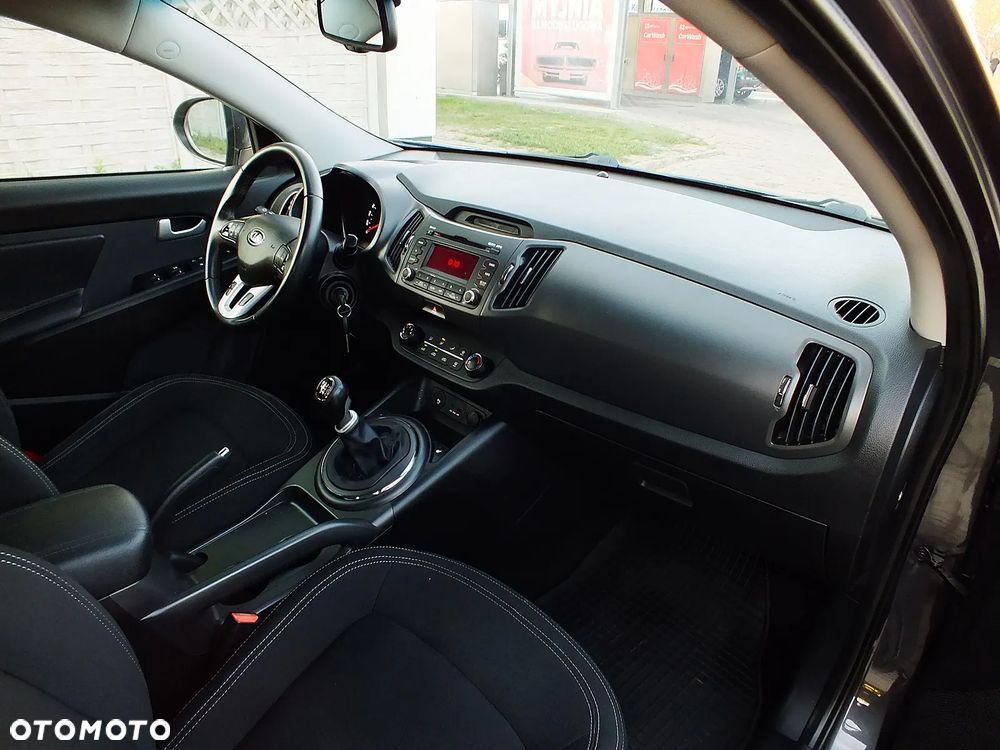 Kia Sportage 1.7 CRDI Business Line L 2WD - 9