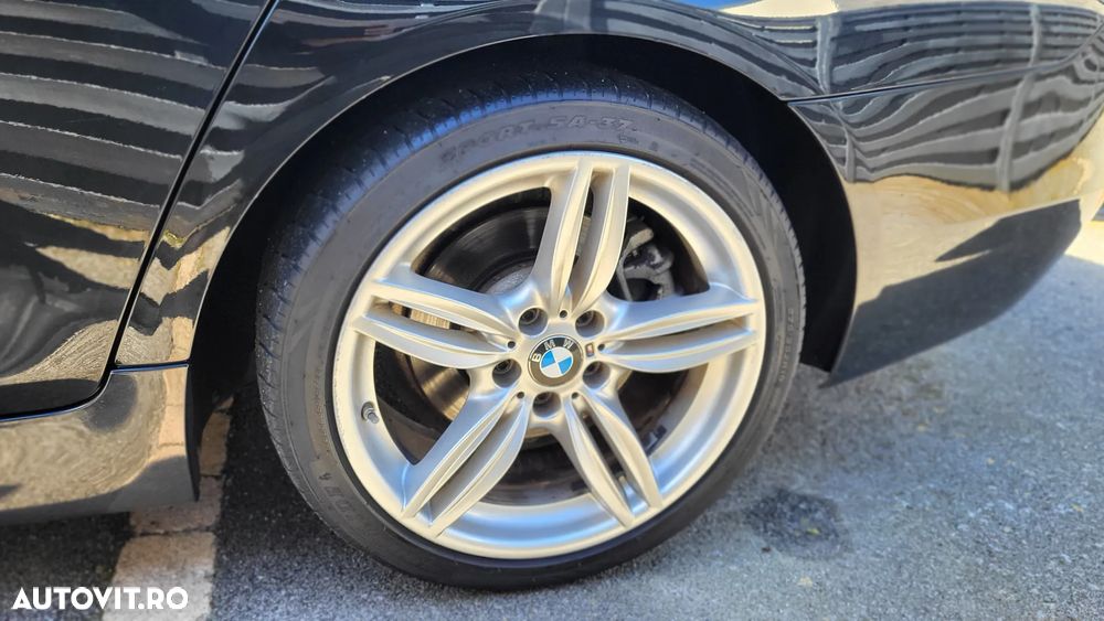 BMW Seria 5 520d xDrive Aut. - 32