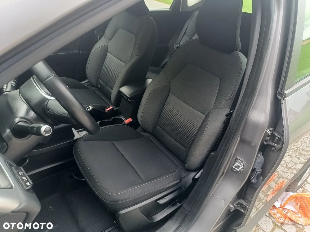 Renault Captur 1.0 TCe Intens - 20