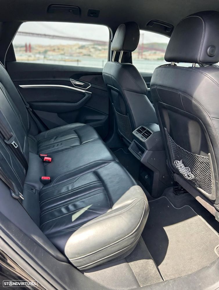 Audi e-tron - 7
