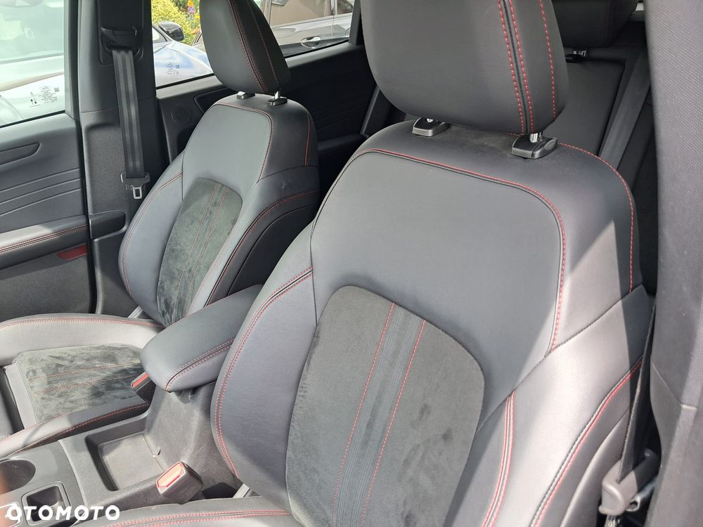 Ford Kuga 2.5 FHEV FWD ST-Line X - 13