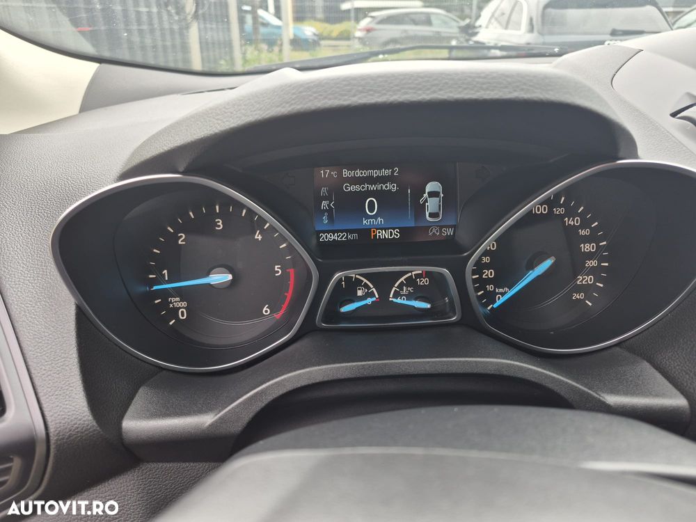 Ford Kuga 2.0 TDCi 4x4 Aut. Cool & Connect - 10
