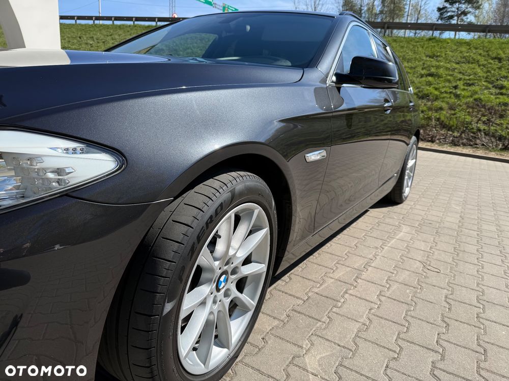 BMW Seria 5 520d - 30