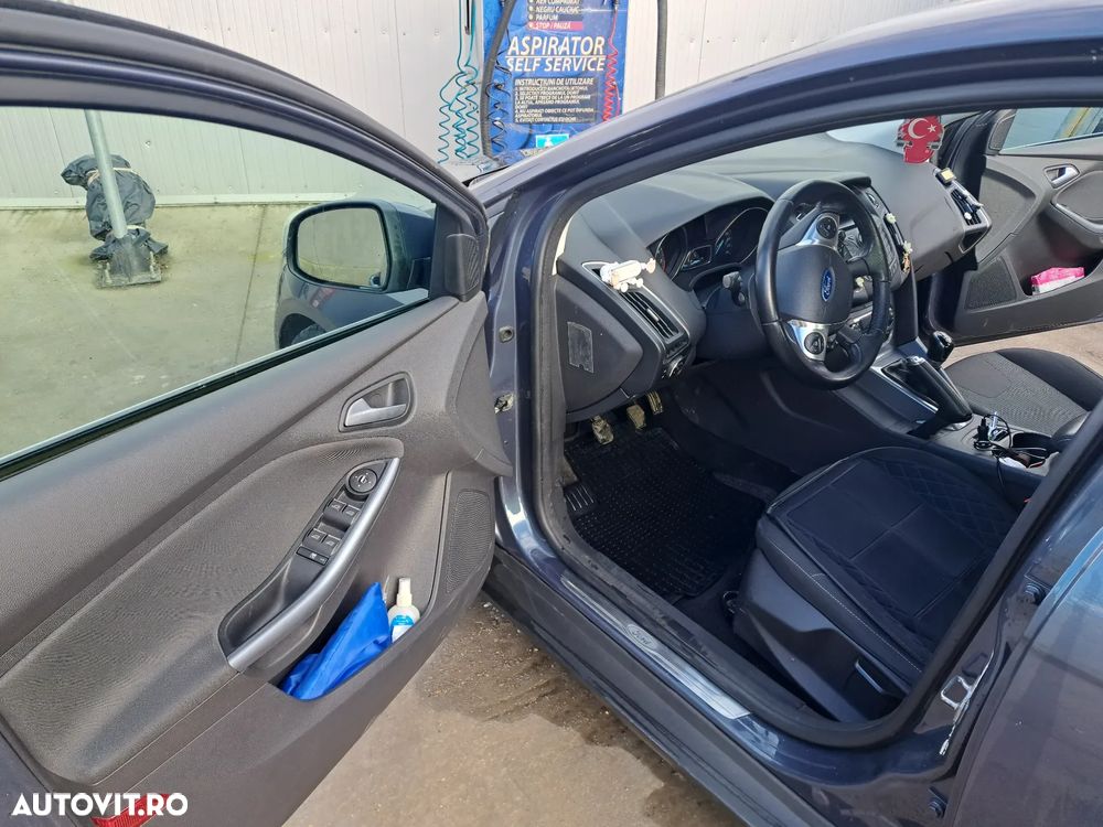 Ford Focus - 6