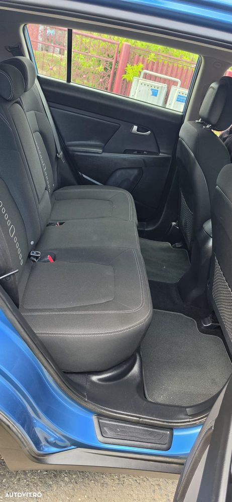 Kia Sportage 1.6 GDI 2WD Attract - 8