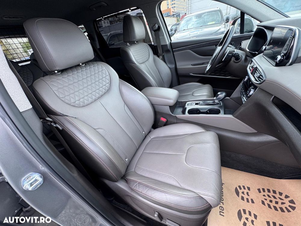 Hyundai Santa Fe 2.2 CRDi 4WD 8AT Luxury - 17