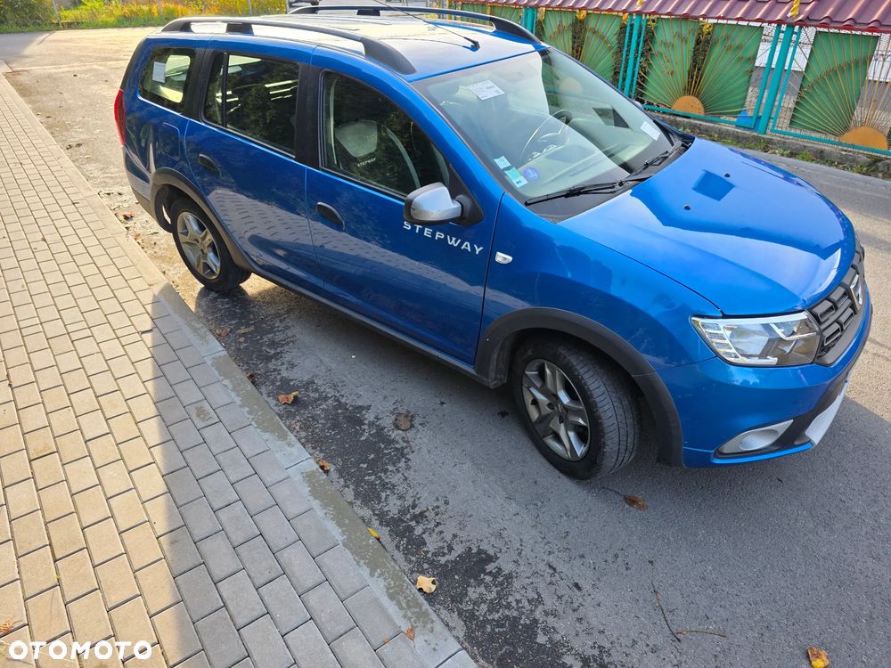Dacia Logan TCe 90 (S&S) Stepway - 3