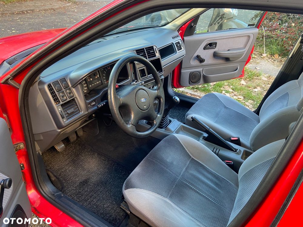 Ford Sierra 1.6 CLX / LX - 14