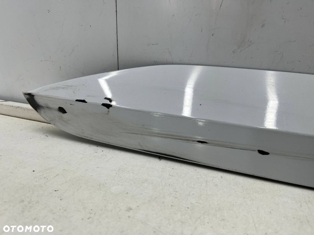 Listwa Skoda Superb 3 III sedan kombi 15-24r. prawa tylna listwa dolna drzwi prawy tył 3v0853596a - 4