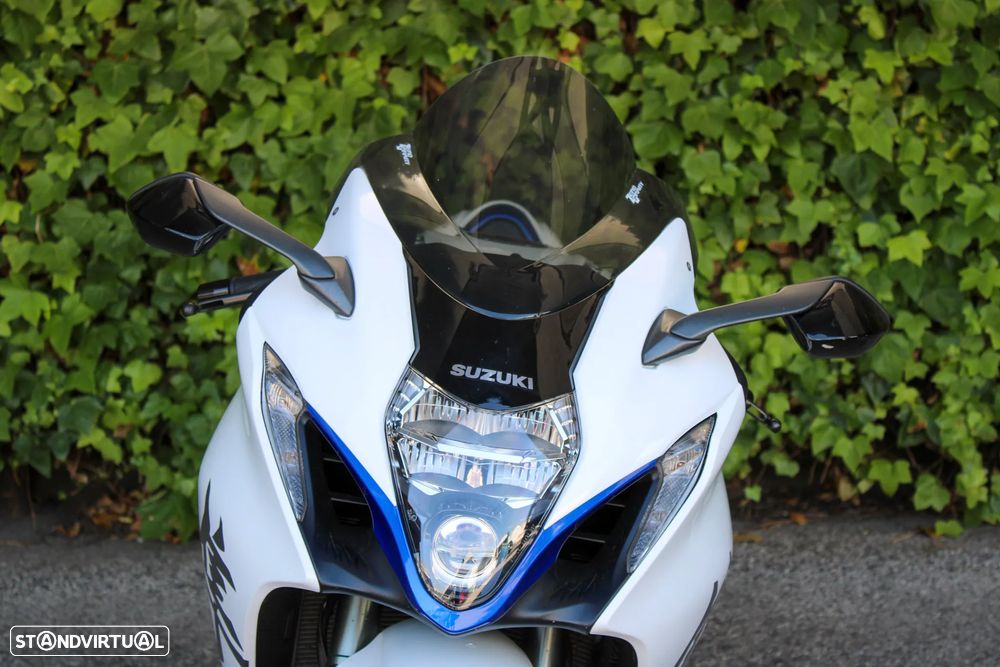 Suzuki GSX 1300 R Hayabusa - 9