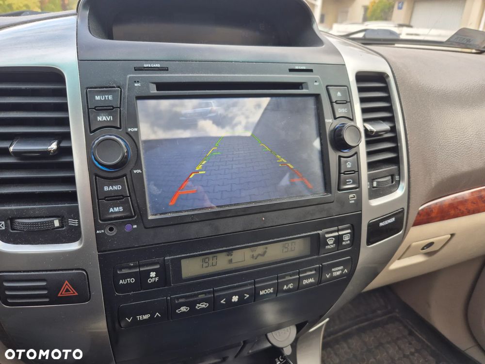 Toyota Land Cruiser 3.0 D Sol - 24