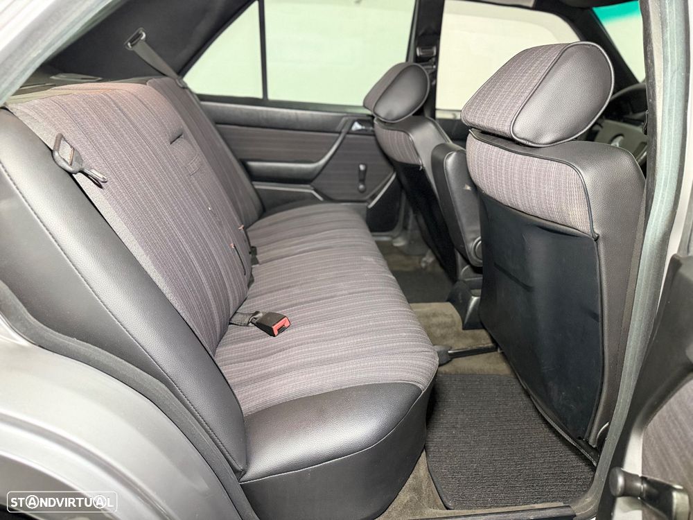 Mercedes-Benz W124 (1984-1997) 200 D - 11