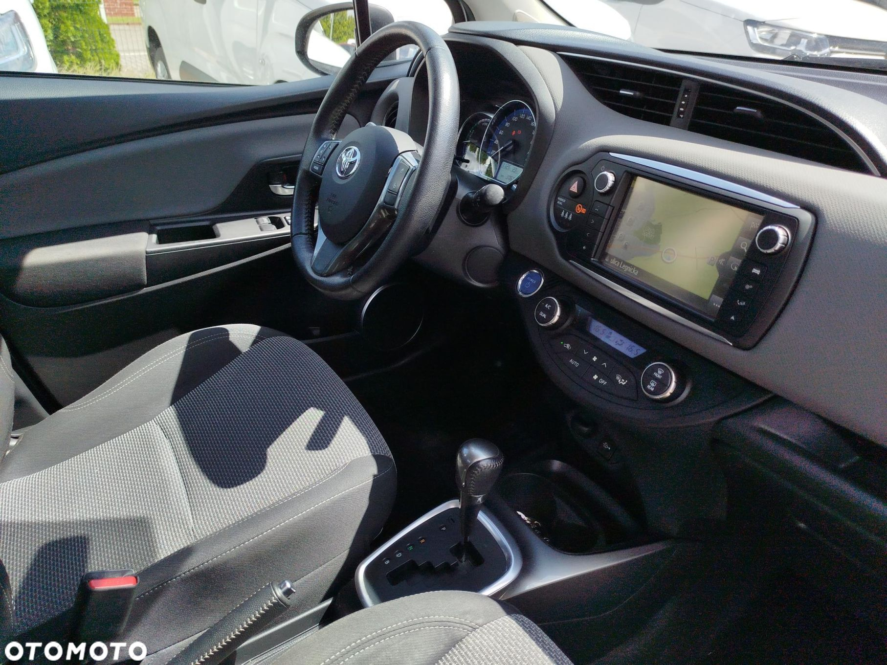 Toyota Yaris - 9
