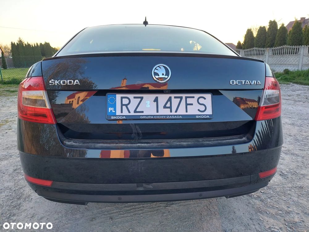 Skoda Octavia 1.5 TSI ACT Style DSG - 7