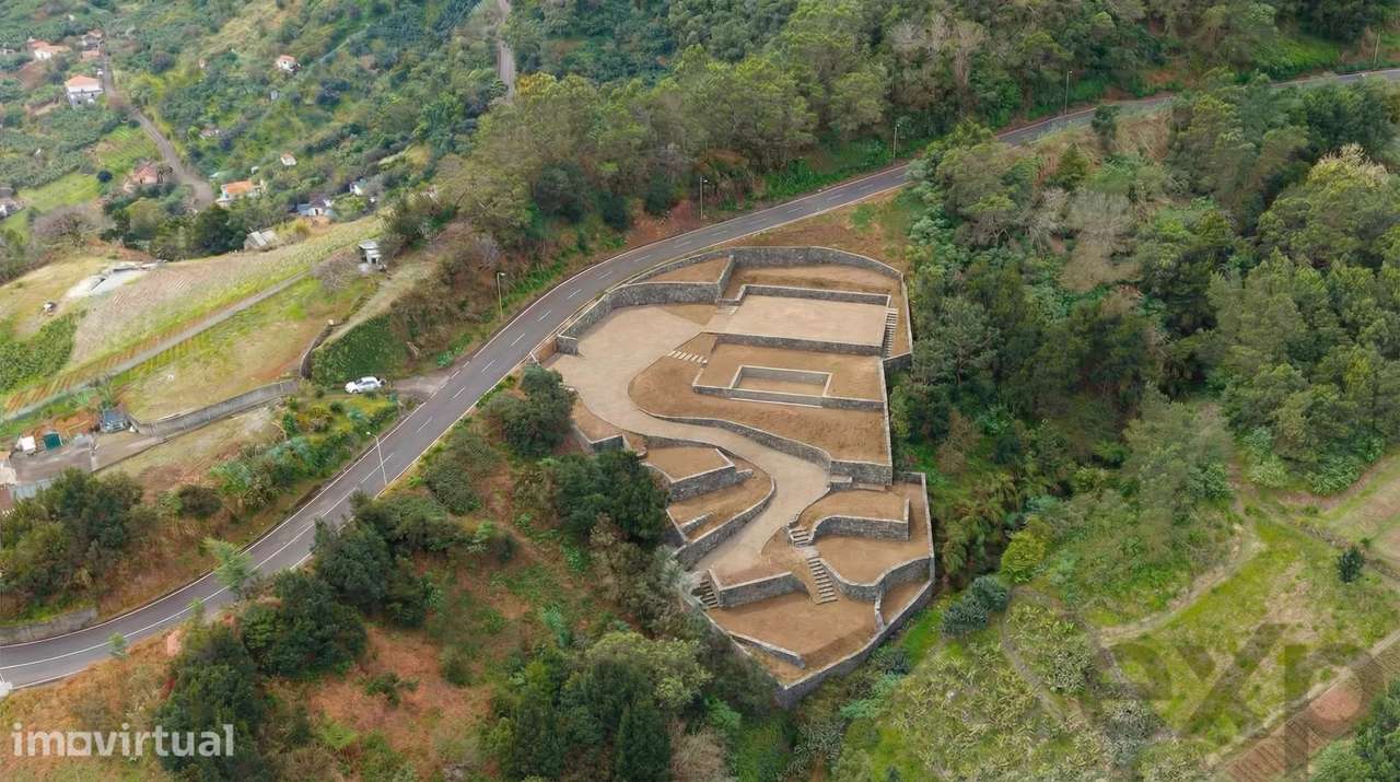 Terreno com viabilidade construtiva residencial e para empreendimento - Grande imagem: 4/23