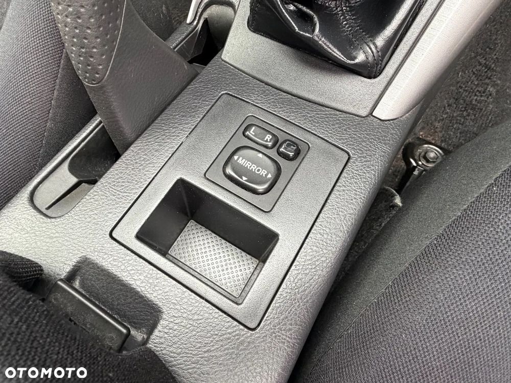 Toyota RAV4 2.2 D-CAT 4x4 Executive - 19