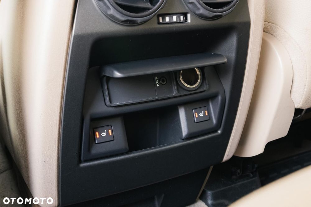 Land Rover Discovery - 35