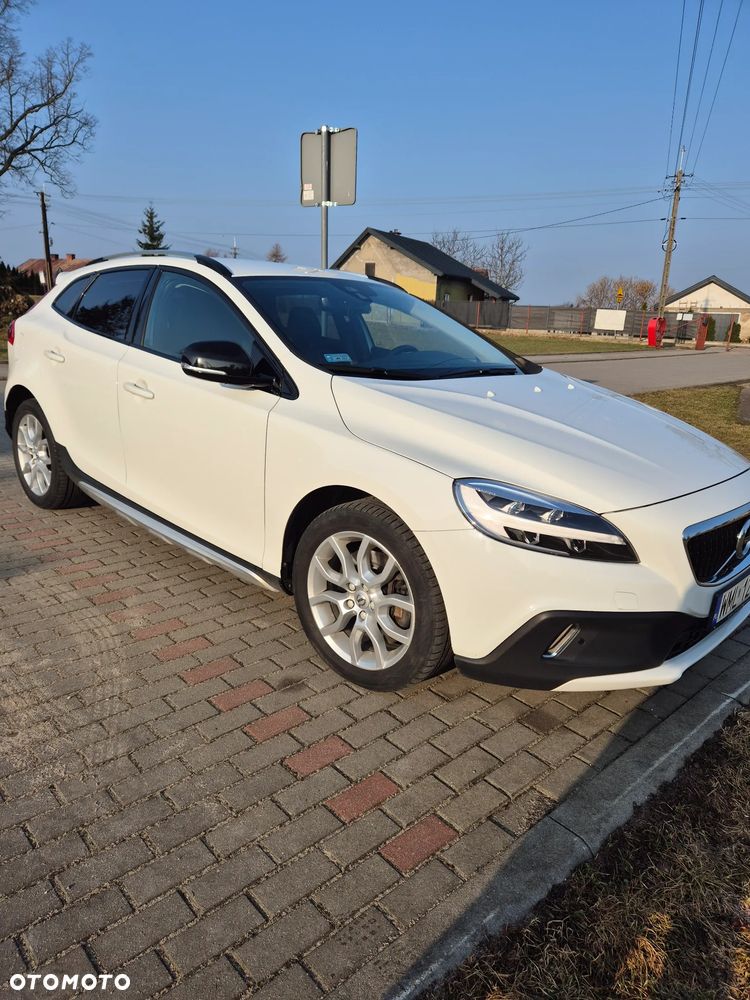 Volvo V40 Cross Country - 3