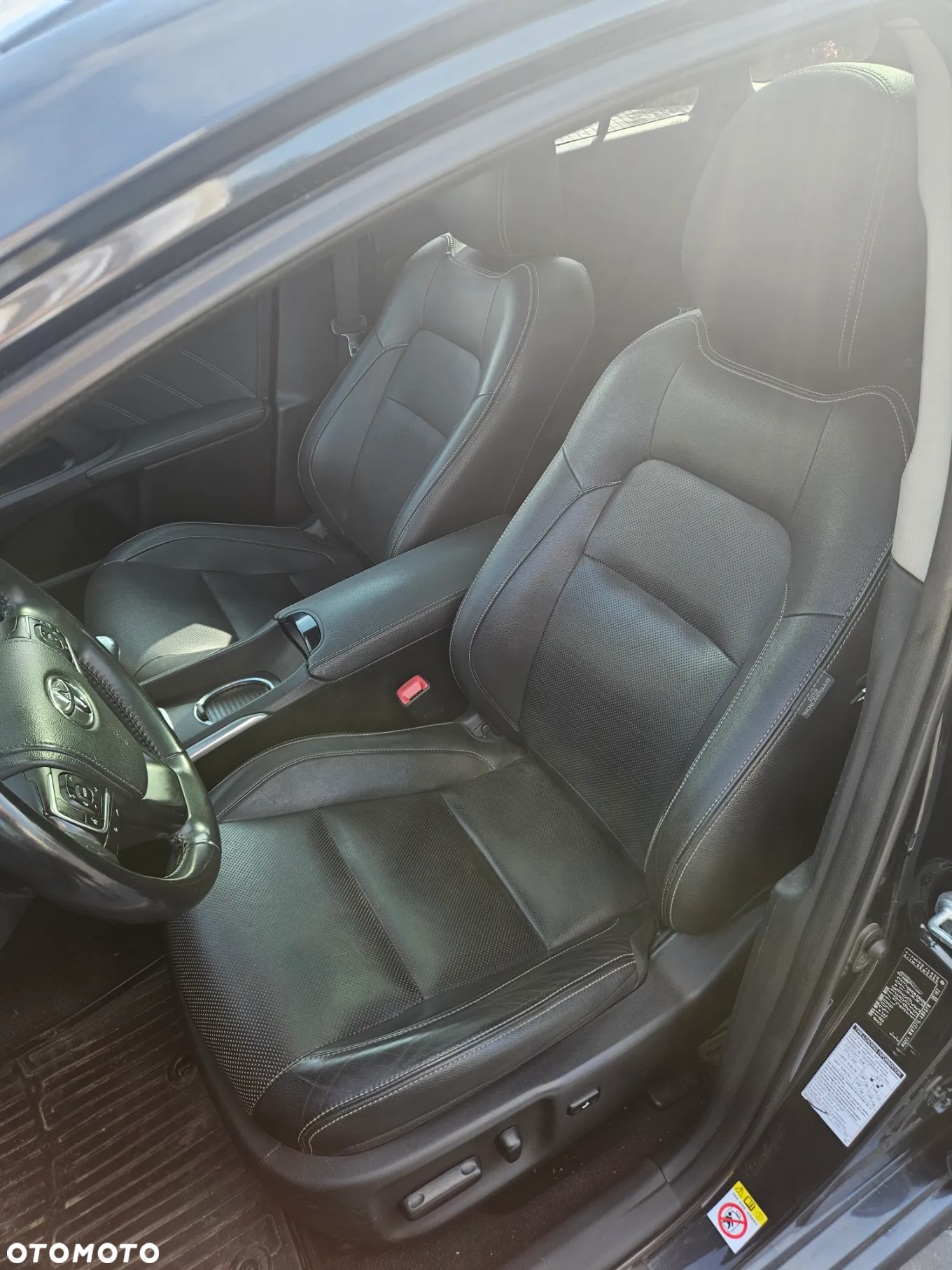 Toyota Avensis 2.0 D-4D Prestige - 22