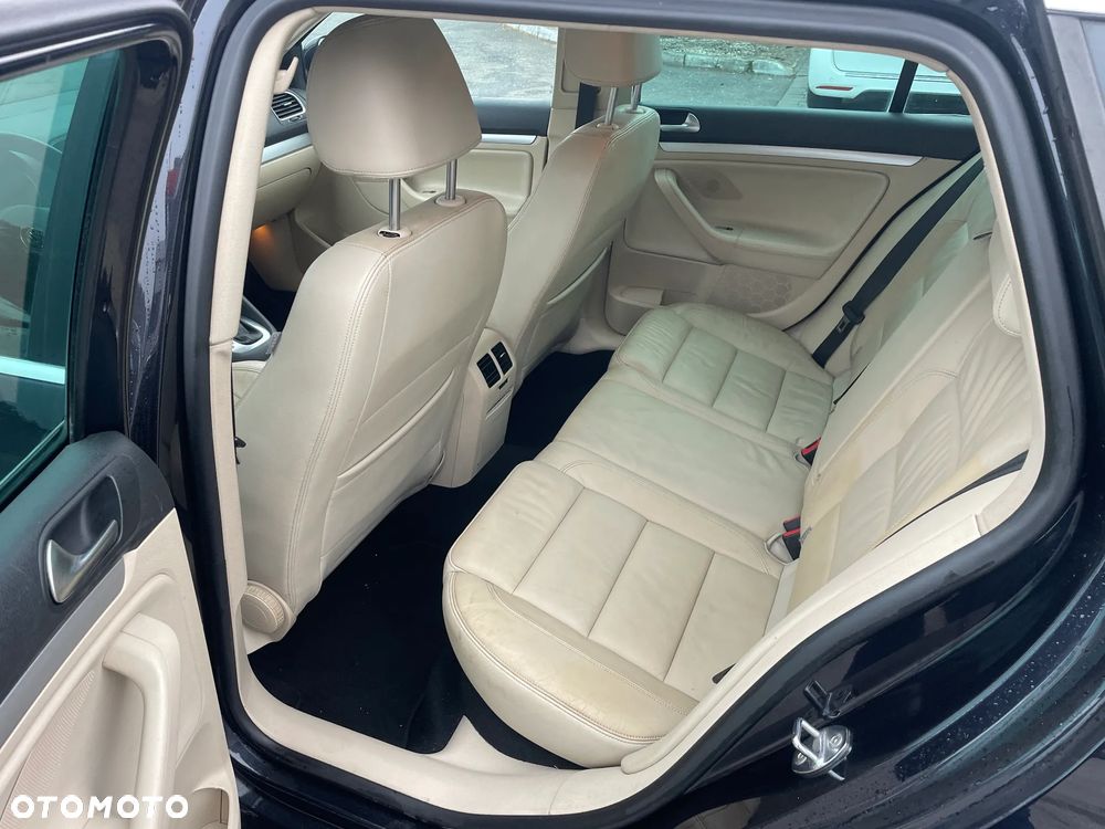 Volkswagen Golf 2.0 TDI DPF DSG Comfortline - 11