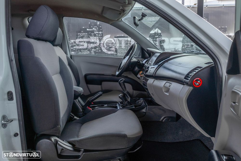 Mitsubishi L200 2.5 DI-D Club Intense 3L 4WD - 7