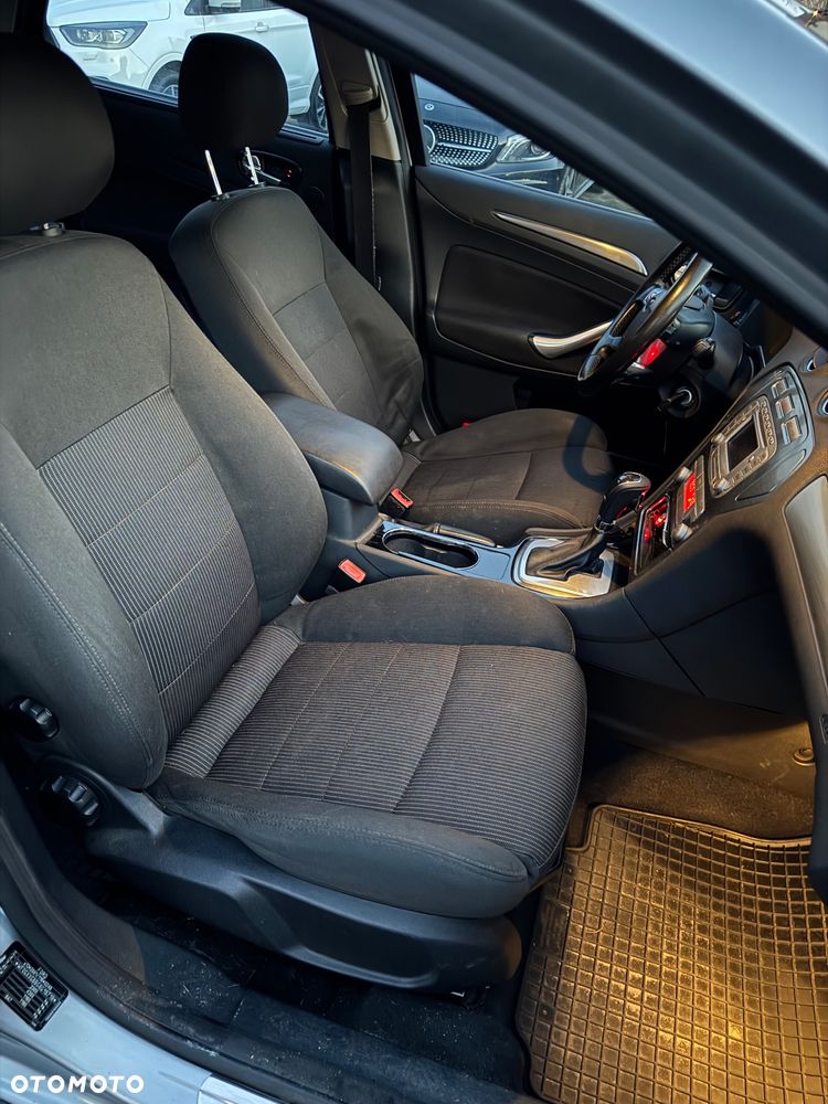 Ford Mondeo 2.0 TDCi Ghia - 9