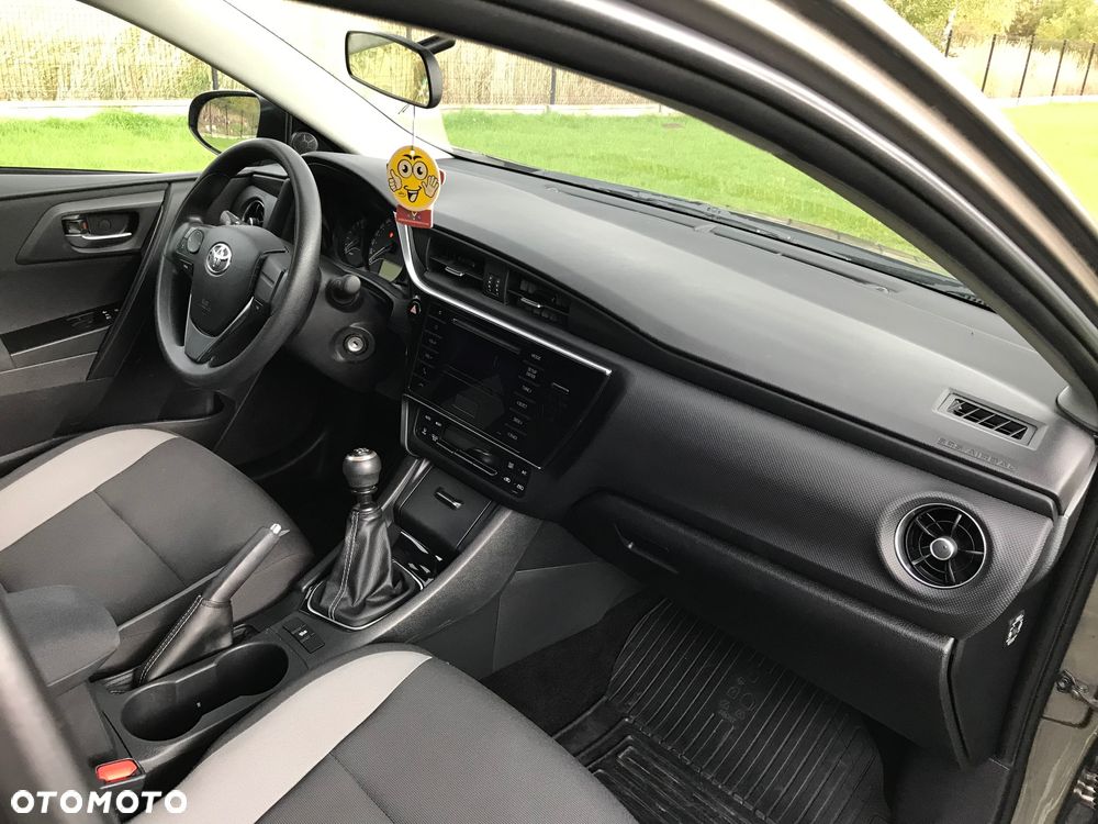 Toyota Auris - 17