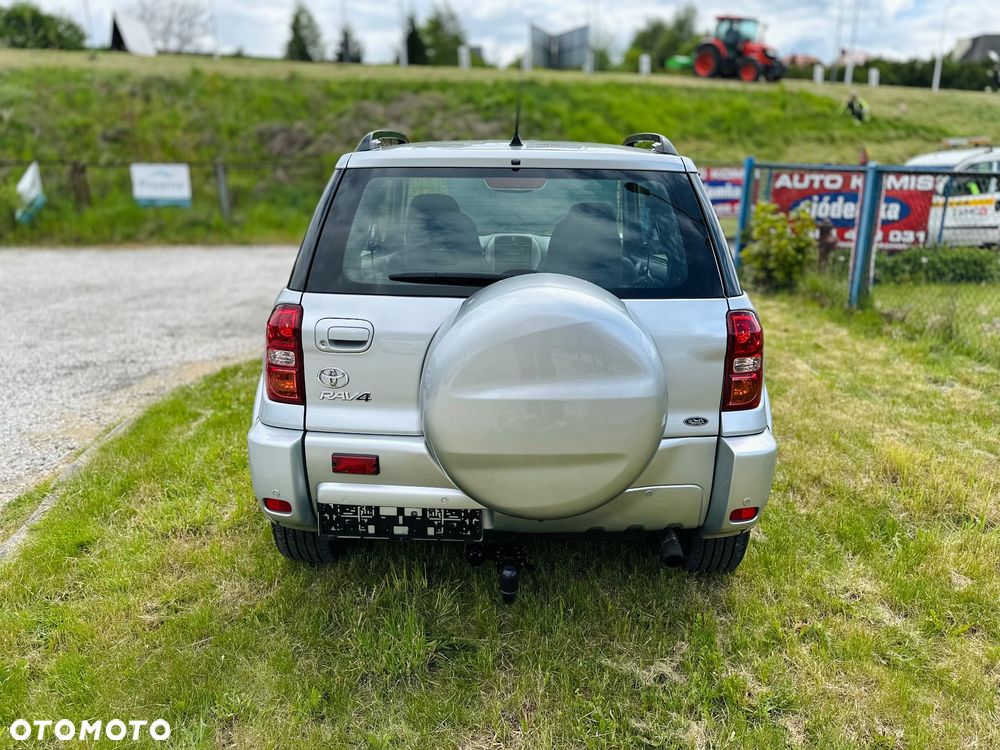 Toyota RAV4 - 12