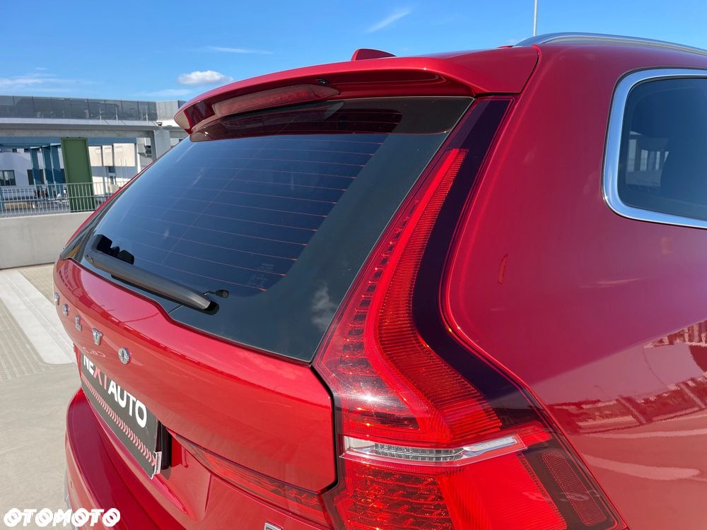 Volvo XC 60 B4 B Plus Bright - 20