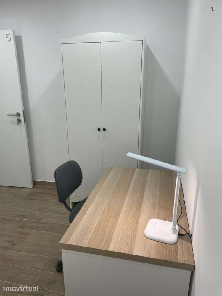 Quarto - localizado em Parque das Nações Lisbon - Grande imagem: 2/19