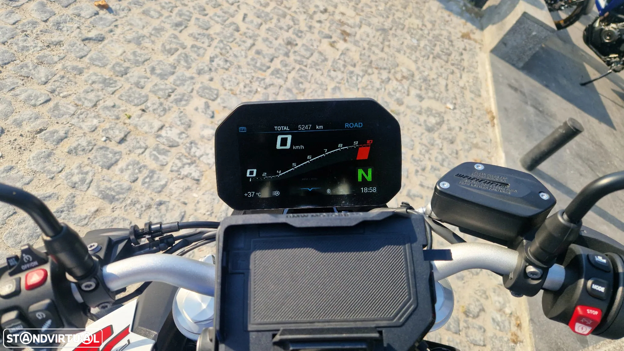 BMW F 900 R SPORT - 5