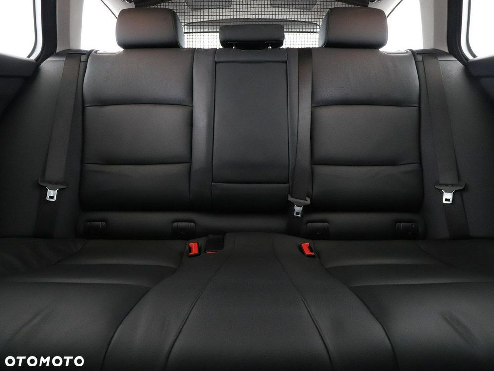 BMW Seria 5 520d xDrive - 19