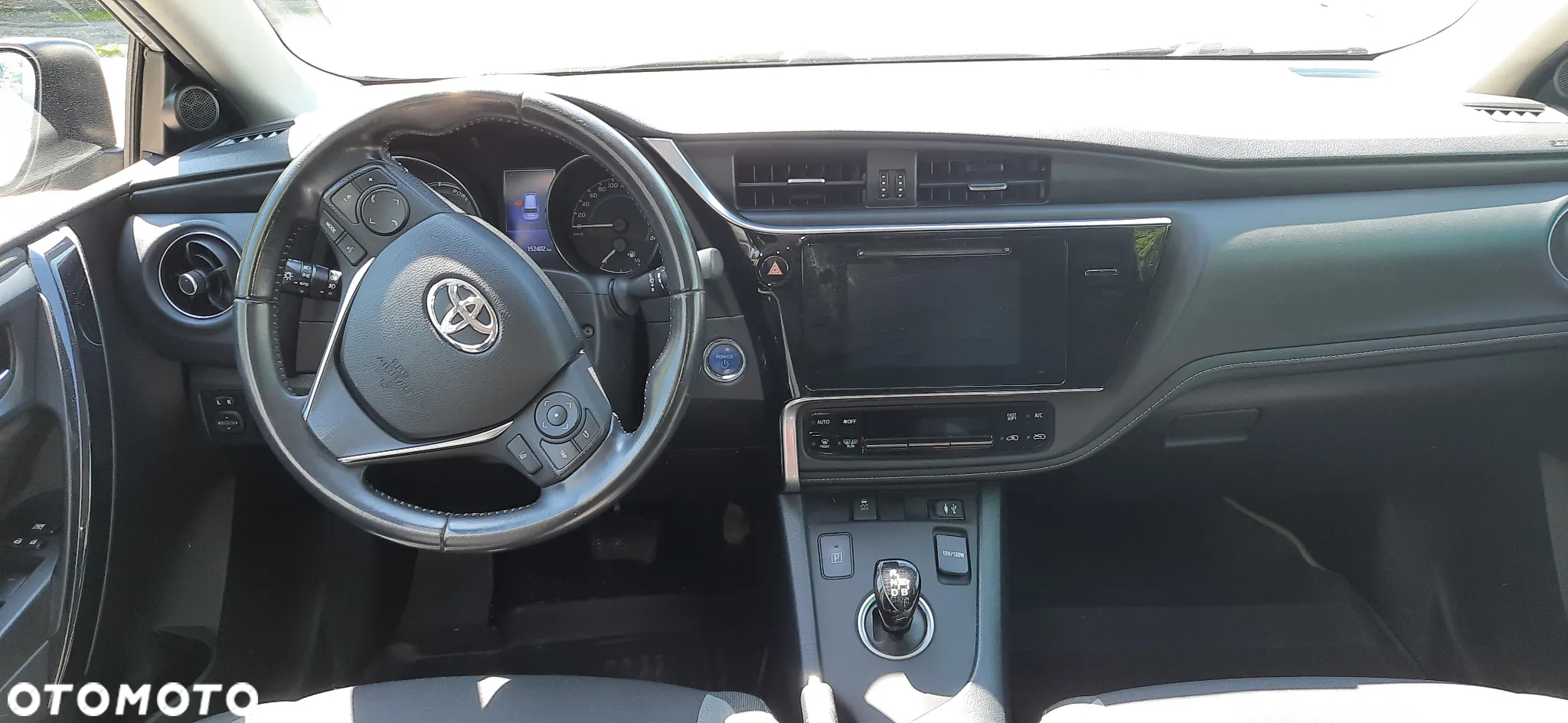 Toyota Auris Hybrid 135 Premium - 9