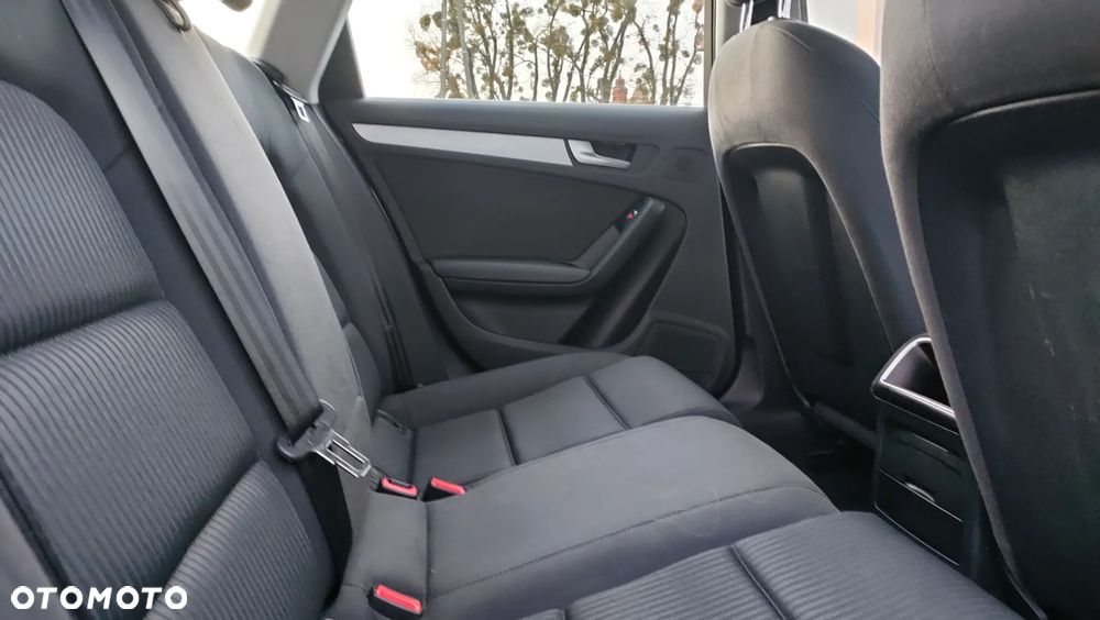 Audi A4 Avant 2.0 TDI quattro - 17