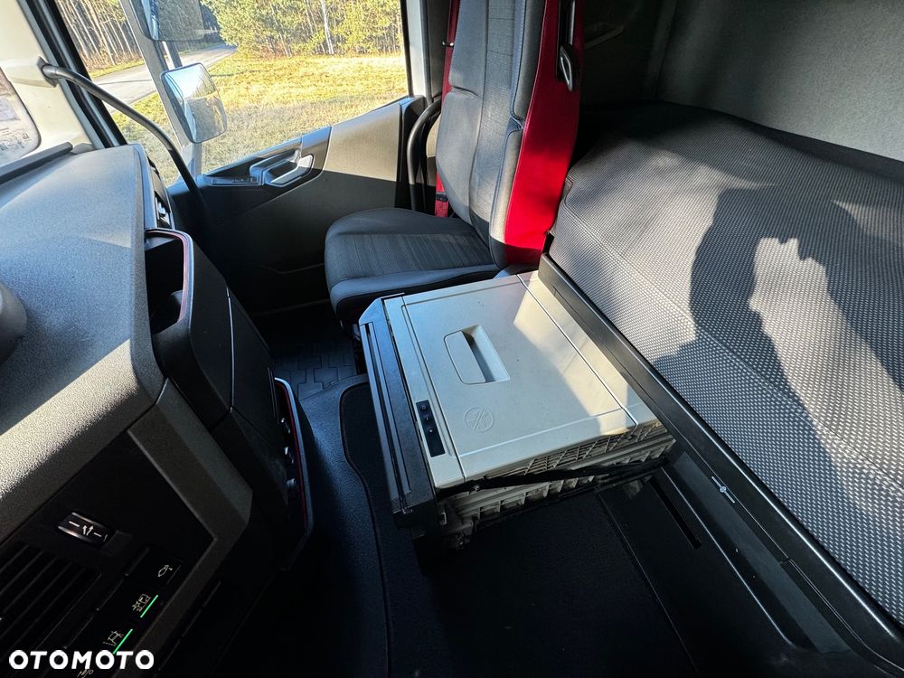 Volvo FH 500 Euro 6 // Przód i tył na poduszce // Serwisowany - 17