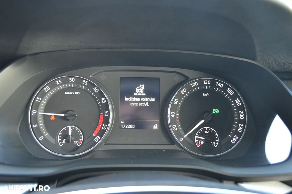 Skoda Octavia 2.0 TDI DSG Tour - 20
