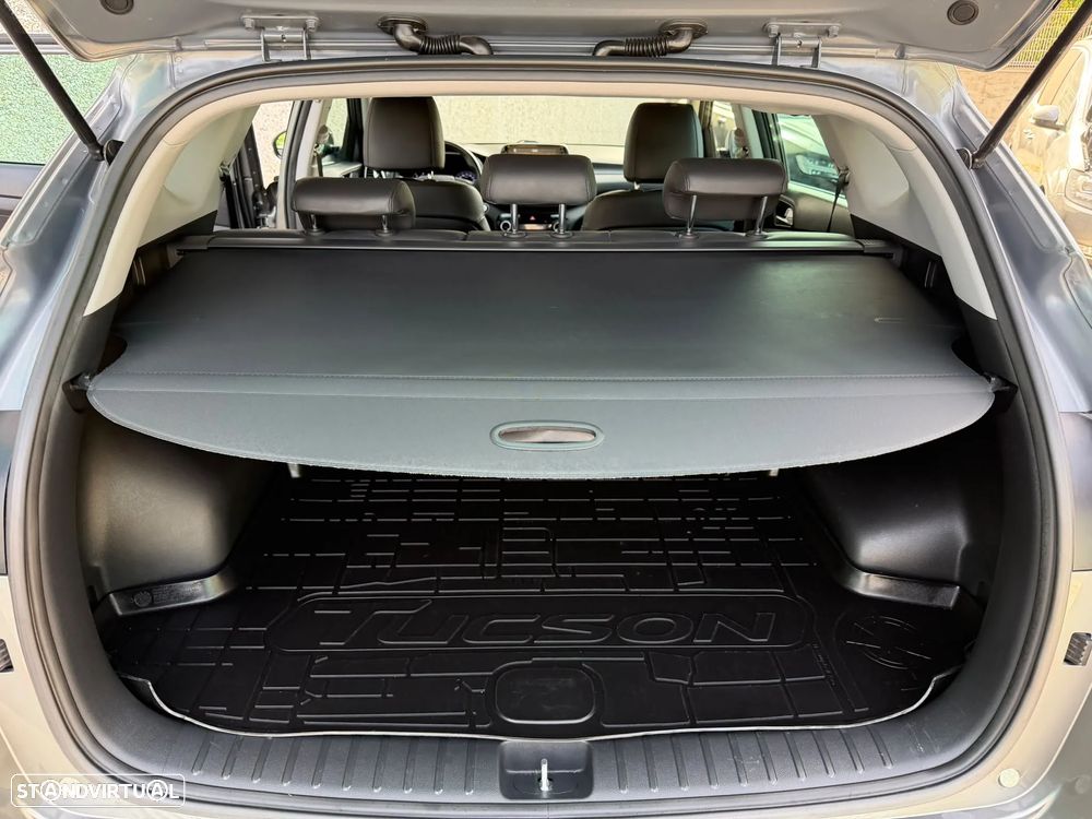 Hyundai Tucson 1.6 CRDi Premium+Pack Pele - 23