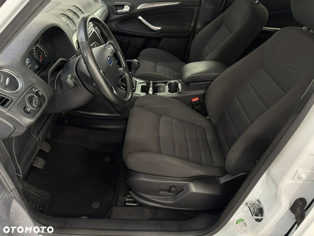 Ford S-Max 2.0 TDCi DPF Titanium - 16