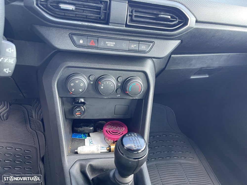 Dacia Logan - 8