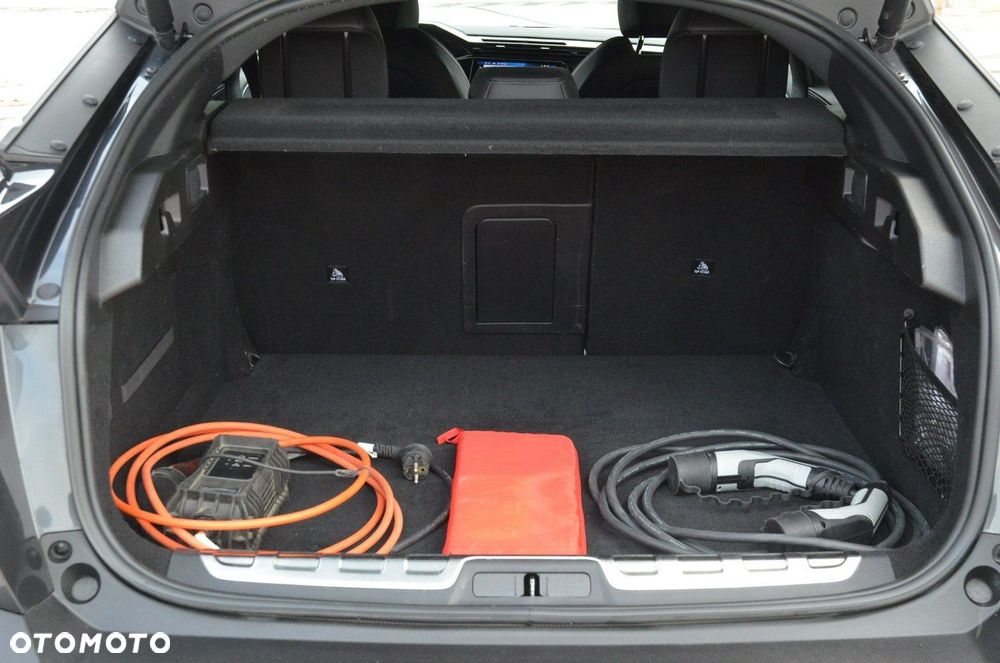 Peugeot 408 1.6 Plug-In Hybrid 225 GT EAT8 - 21