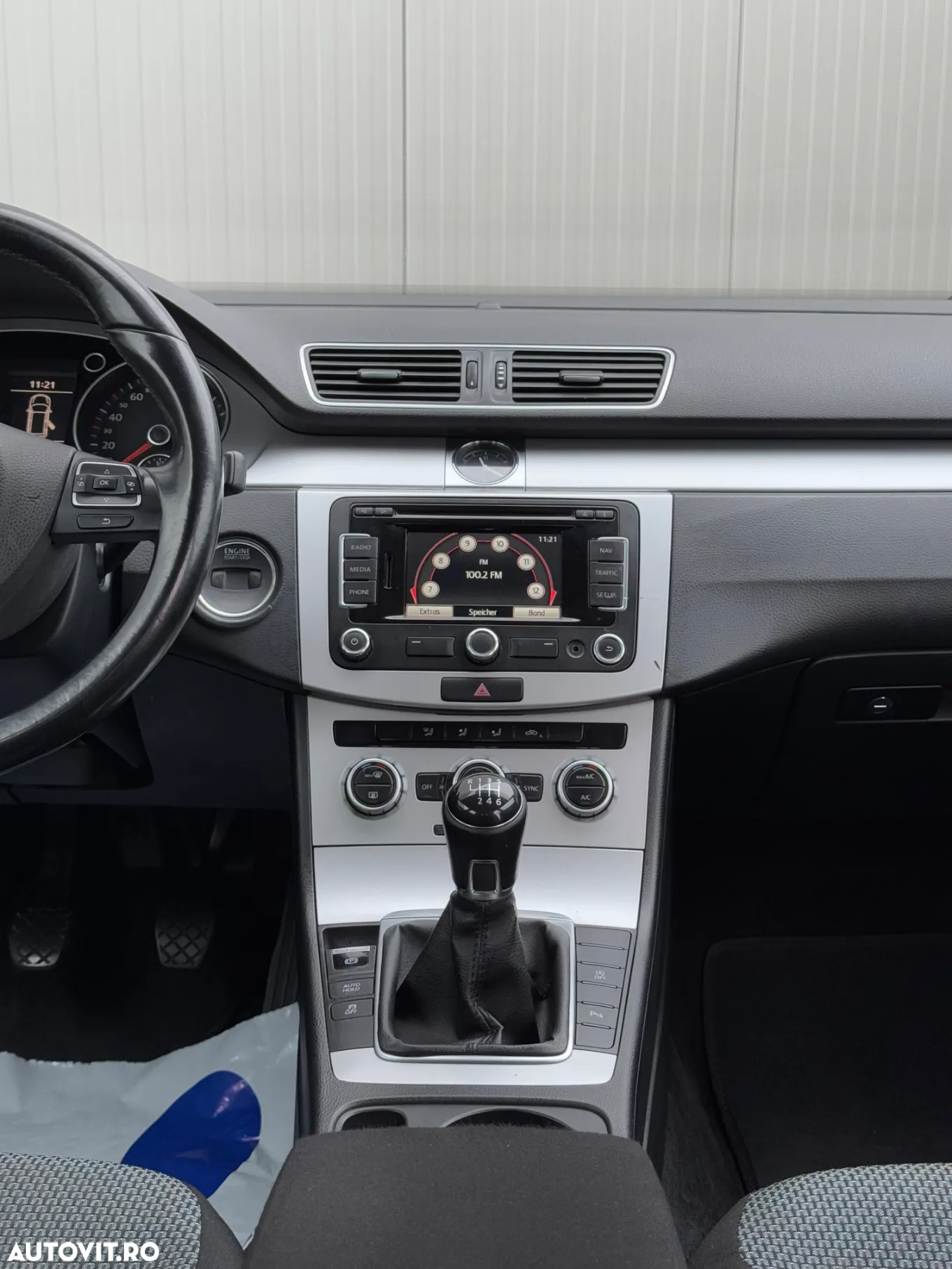 Volkswagen Passat Variant 1.6 TDI BlueMotion - 10